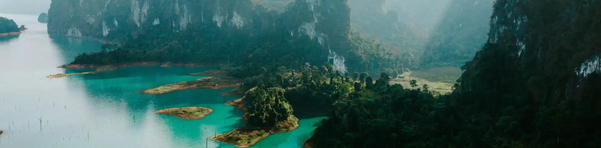 Khao Sok – gamtos sukurtas, žmogaus patobulintas
