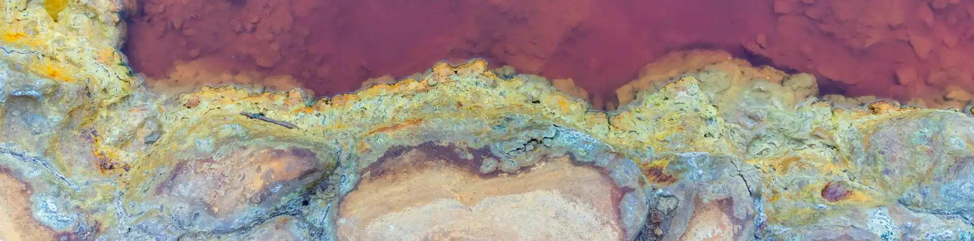 Rio Tinto – kraujo raudonumo upė Ispanijoje