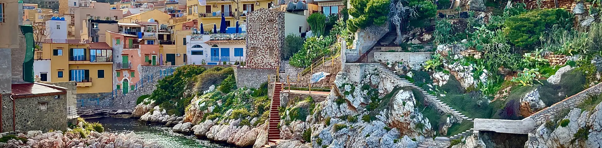Kokios spalvos yra Sicilija
