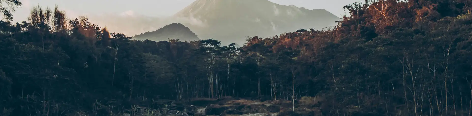 Kaimai vaiduokliai Indonezijoje